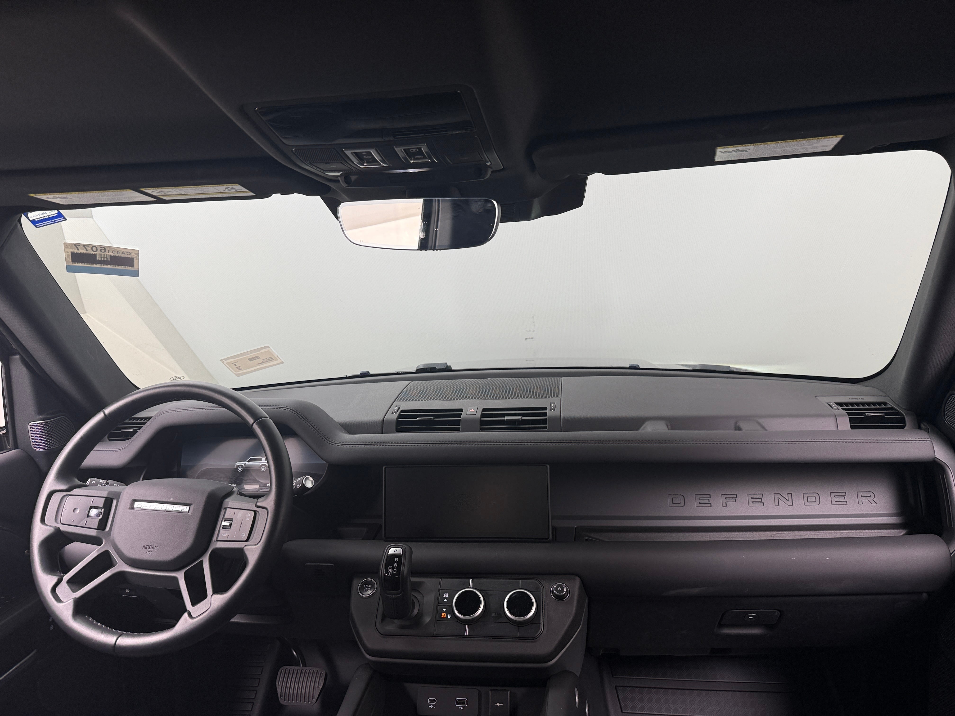 land rover defender 2024 SALE27EU9R2350211 image land rover defender 2024 SALE27EU9R2350211 image